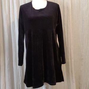 Black velvet dress, size medium (? I think…